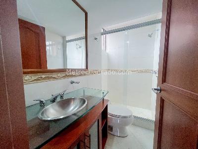Apartamento de 3 alcobas en arriendo en Nueva Autopista, Bogotá, 140 m² · foto 14 de 15