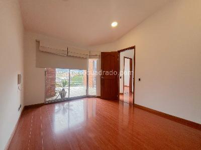 Apartamento de 3 alcobas en arriendo en Nueva Autopista, Bogotá, 140 m² · foto 2 de 15