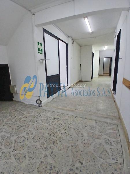 Apartamento Amplio de 4 Alcobas en Estadio Florida Nueva - 2