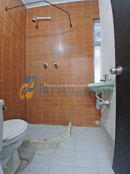 Apartamento Amplio de 4 Alcobas en Estadio Florida Nueva - 5