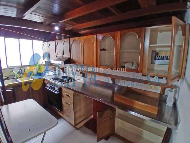 Apartamento de 2 Alcobas Cerca a Metro Plus en Centro - 2