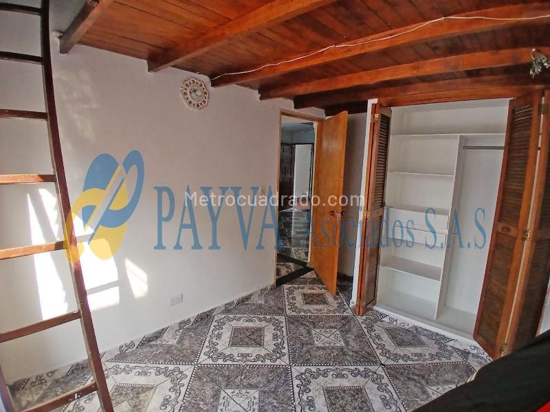 Apartamento de 2 Alcobas Cerca a Metro Plus en Centro - 4