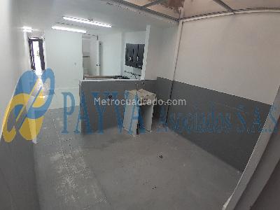 Casa de 5 alcobas en venta en Las Acacias, Medellín, 336 m² · foto 4 de 15