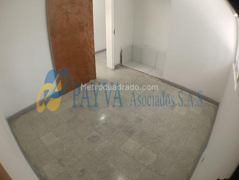 Casa Amplia de 4 Alcobas en Arriendo en Calasanz - 8