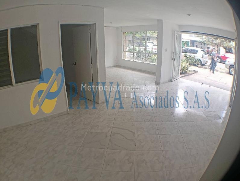 Spacious 4BR House in San Joaquin - 4