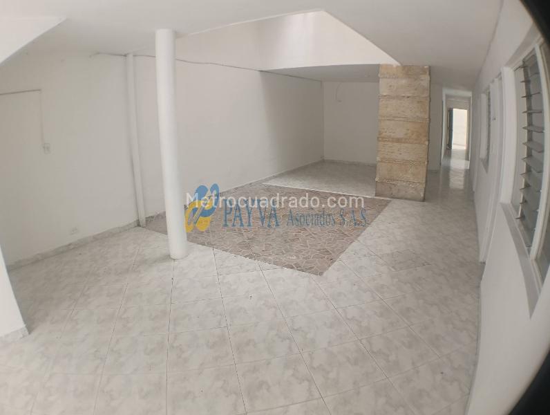 Spacious 4BR House in San Joaquin - 6