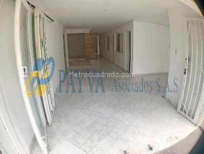 Casa de 4 alcobas en venta en San Joaquin, Medellín, 236 m² · foto 2 de 19
