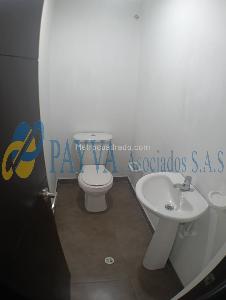 Casa de 4 alcobas en arriendo en Laureles Nogal, Medellín, 160 m² · foto 11 de 13