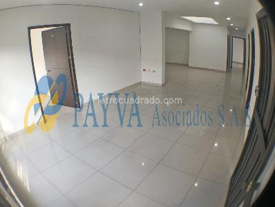 Casa de 4 alcobas en arriendo en Laureles Nogal, Medellín, 160 m² · foto 4 de 13