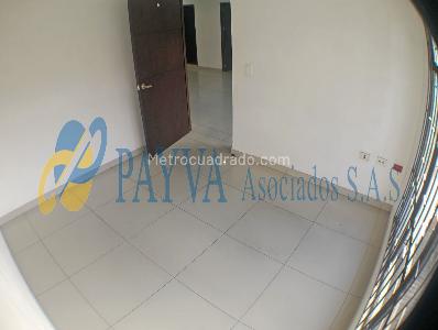 Casa de 4 alcobas en arriendo en Laureles Nogal, Medellín, 160 m² · foto 6 de 13