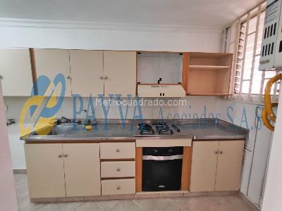 Apartamento de 2 alcobas en venta en La America, Medellín, 60 m² · foto 2 de 16