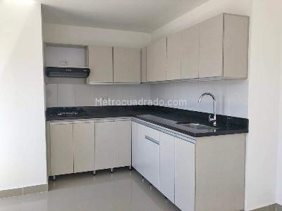 Apartamento de 3 alcobas en venta en Lorena, Medellín, 105 m² · foto 4 de 11