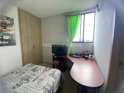 Apartamento en venta en Los Alcazares, Santa Marta · foto 16 de 20
