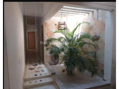 Casa de 5 alcobas en venta en Santa Catalina 2000, Santa Marta, 284 m² · foto 5 de 20