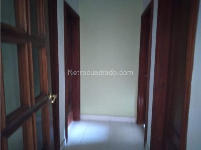 Apartamento de 2 alcobas en venta en Av, Santa Marta, 137 m² · foto 8 de 19