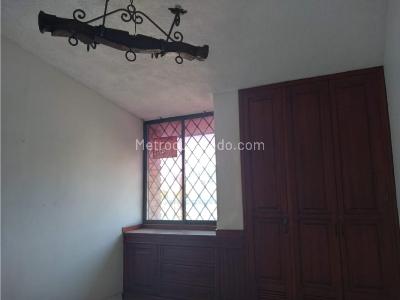 Apartamento de 2 alcobas en venta en Av, Santa Marta, 137 m² · foto 9 de 19