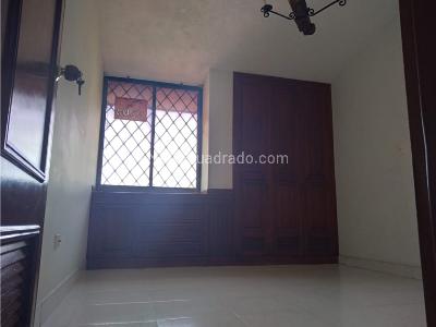 Apartamento de 2 alcobas en venta en Av, Santa Marta, 137 m² · foto 10 de 19