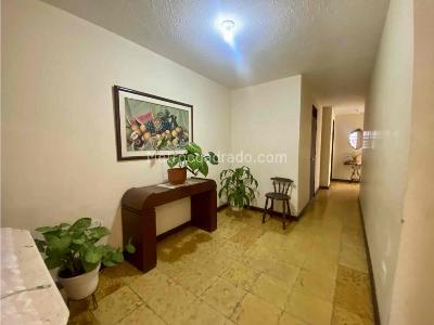 Casa de 5 alcobas en venta en Santa Elena, Cali, 270 m² · foto 10 de 17