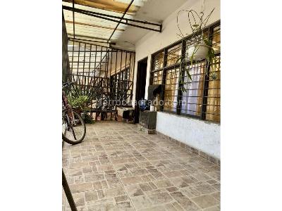 Casa de 5 alcobas en venta en Ciudad Cordoba, Cali, 75 m² · foto 2 de 18