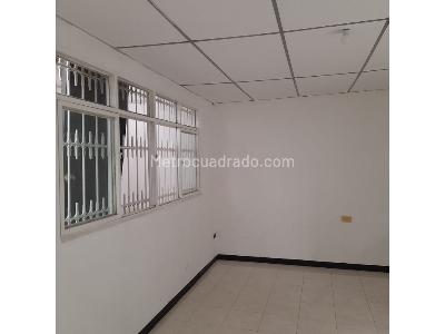 Casa de 5 alcobas en venta en San Carlos, Cali, 245 m² · foto 3 de 15