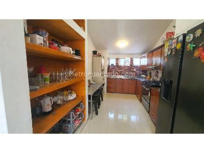 Casa de 4 alcobas en venta en La Flora, Cali, 258 m² · foto 8 de 20