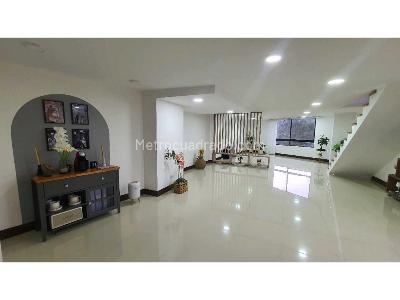 Apartamento de 3 alcobas en venta en Bellavista, Cali, 240 m² · foto 2 de 20