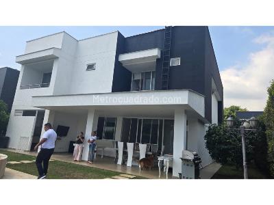 Casa de 5 alcobas en venta en Pance, Cali, 380 m² · foto 2 de 20