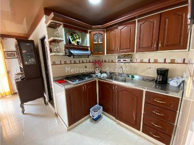 Casa de 5 alcobas en venta en Los Libertadores, Cali, 69 m² · foto 3 de 18