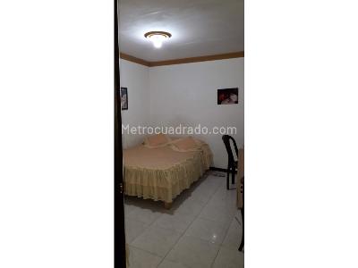 Casa de 5 alcobas en venta en Los Libertadores, Cali, 69 m² · foto 7 de 18