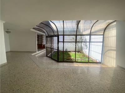 Casa de 5 alcobas en venta en El Ingenio, Cali, 353 m² · foto 11 de 20