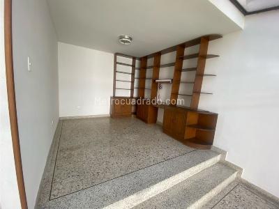 Casa de 5 alcobas en venta en El Ingenio, Cali, 353 m² · foto 13 de 20