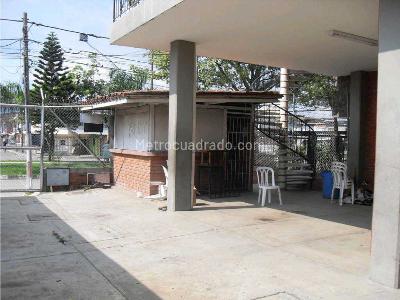 Casa de 4 alcobas en venta en Mariano Ramos, Cali, 257 m² · foto 3 de 6
