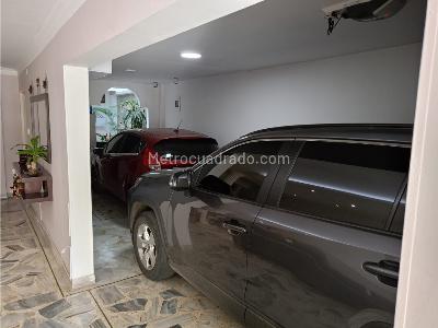 Casa de 5 alcobas en venta en Colseguros, Cali, 192 m² · foto 2 de 20