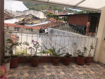 Casa de 5 alcobas en venta en El Bosque, Cali, 186 m² · foto 10 de 10