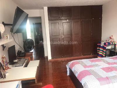 Casa de 5 alcobas en venta en El Bosque, Cali, 186 m² · foto 5 de 10