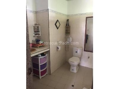 Casa de 5 alcobas en venta en El Bosque, Cali, 186 m² · foto 9 de 10