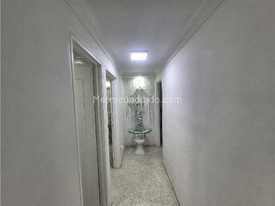 Apartamento de 3 alcobas en venta en Capri, Cali, 131 m² · foto 9 de 20