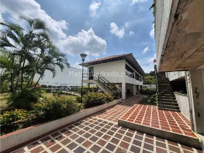 Apartamento de 3 alcobas en venta en Capri, Cali, 131 m² · foto 15 de 20