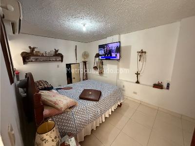 Casa de 5 alcobas en venta en El Bosque, Cali, 250 m² · foto 10 de 20