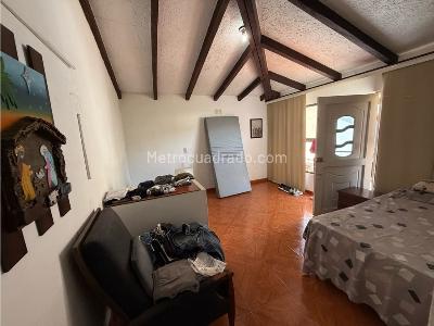 Casa de 5 alcobas en venta en El Bosque, Cali, 250 m² · foto 14 de 20