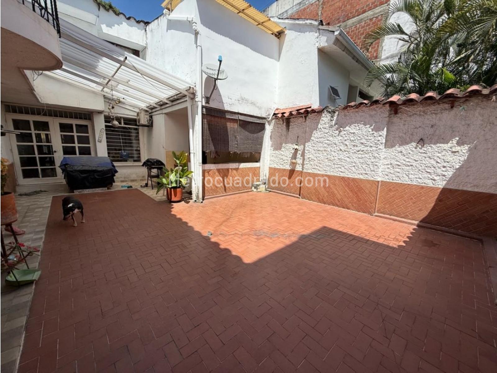 Casa de 5 habitaciones en venta en El Bosque, Cali — imagen 1 de 20