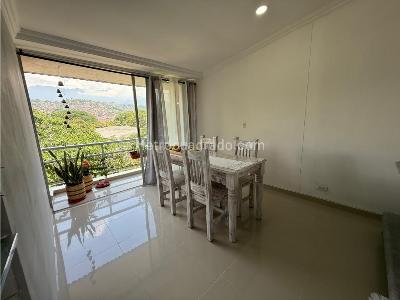 Apartamento en venta en Napoles, Cali · foto 3 de 15