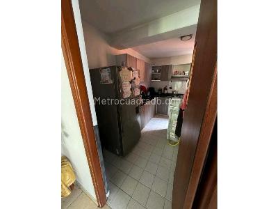 Apartamento de 3 alcobas en venta en Primero De Mayo \ Comuna 17, Cali, 90 m² · foto 3 de 12