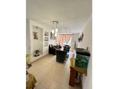Apartamento de 3 alcobas en venta en Primero De Mayo \ Comuna 17, Cali, 90 m² · foto 5 de 12