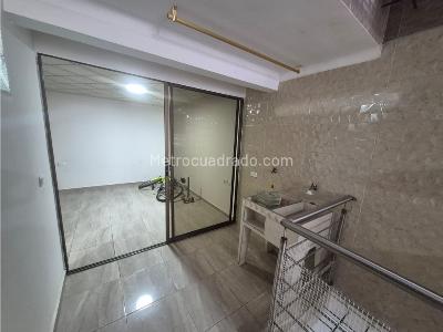 Casa de 5 alcobas en venta en Ciudad Cordoba, Cali, 225 m² · foto 14 de 20