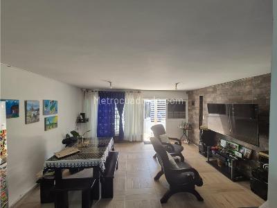 Casa de 5 alcobas en venta en Ciudad Cordoba, Cali, 225 m² · foto 2 de 20