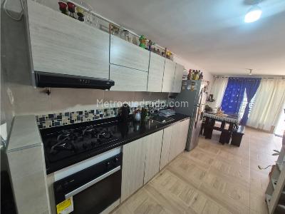 Casa de 5 alcobas en venta en Ciudad Cordoba, Cali, 225 m² · foto 3 de 20