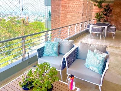 Apartamento de 3 alcobas en venta en Cristales, Cali, 202 m² · foto 18 de 20