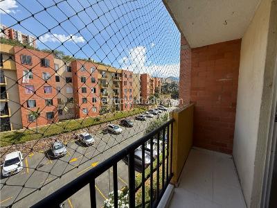 Apartamento de 2 alcobas en venta en Aguacatal, Cali, 61 m² · foto 13 de 20