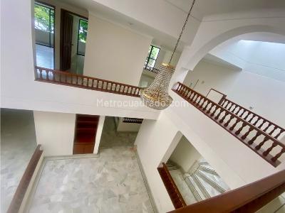 Casa de 5 alcobas en venta en El Ingenio \ Comuna 17, Cali, 250 m² · foto 2 de 20
